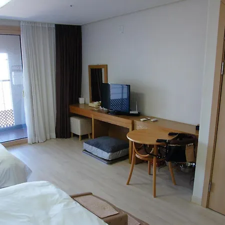 Hi Jeju Hotel Exterior photo