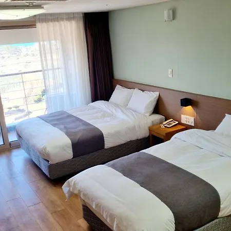 Hi Jeju Hotel Exterior photo