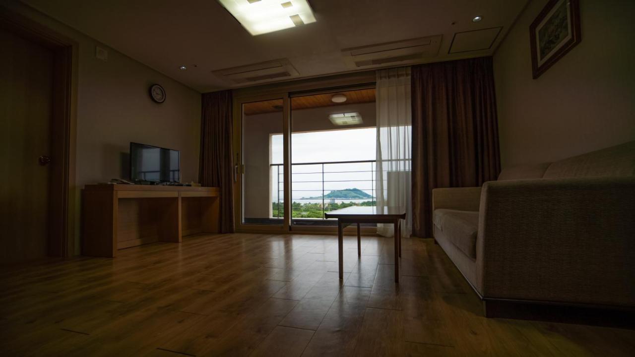 Hi Hotel 3*